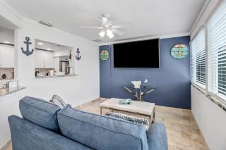 Elegant 4BR Waterfront Retreat l Private Pool - 5