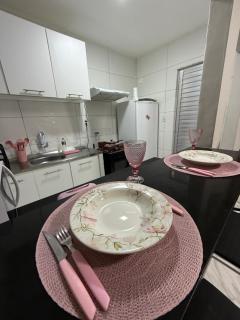 Casa rosa - conforto com split, wifi e água quente - 5