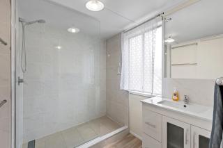 CBD Holiday Home - 1