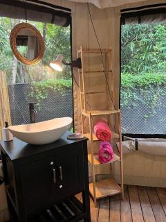 Safari tent with private pool close to Manuel Antonio Glamping 2 - 7