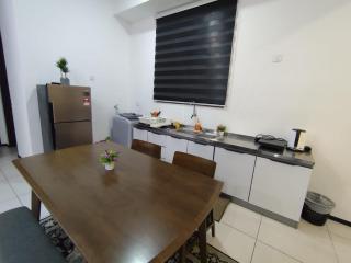 Urban Suites Penang by Dynaz Homestay - 7