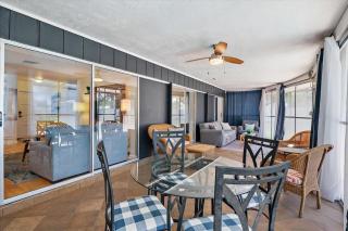 Tropical 3BD 2BTH Poolside Retreat Near Beaches - 6