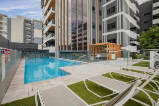 Newcastle New Town Holiday Elegant 4-person residence - 5