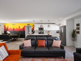 Sunset - Private Pool & Spa - Walk to Old Town - 2