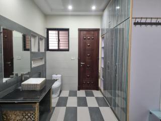 Elegance Abounds - 4