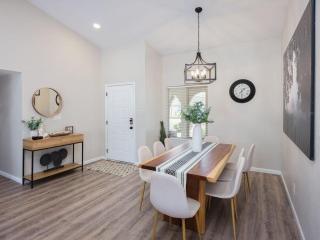 Players Paradise-Private Pool-Golf-Shuffle Board - 4