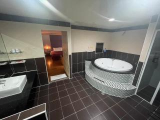 Hua Xiang Motel - Fengshan - 4