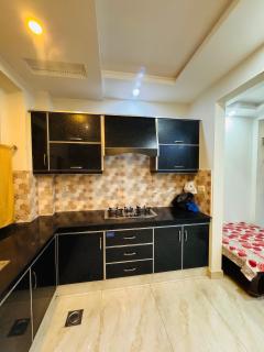 Comfort Stay Hub - 8