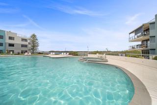 Seaside Solace at Caloundra Seaview 3BD Apartment - 7