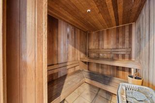 Seaside Solace at Caloundra Seaview 3BD Apartment - 2