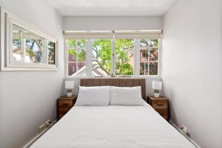 Bright Home Steps from Double Bay Beach - 9