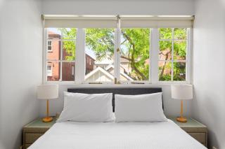 Bright Home Steps from Double Bay Beach - 1