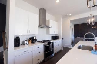 Designer Condo - The Gulch - Private Rooftop - 3