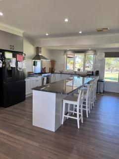 Country Farmhouse on Edge of Town - 9