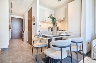 STAY BY LATINEM Luxury 1BR Holiday Home CB 0810 Near Burj Khalifa - 6