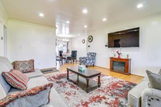 Vacation Rental w Pool &Garden 6 Guests near CSUN - 9