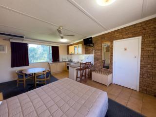 Nandewar Motor Inn - 5