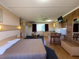 Nandewar Motor Inn - 3