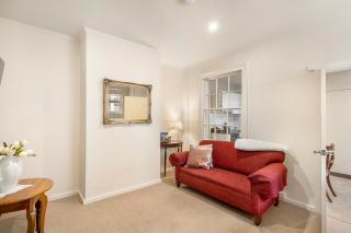 Hurst Cottage North Hobart x 6 - 2