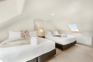 Hurst Cottage North Hobart x 6 - 0