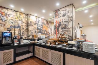 Mango Grove Hotel - 8