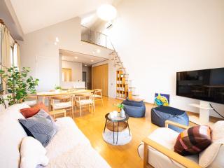 The Global Tower - 1