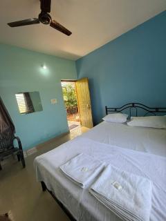 Omisha Beach Stay - Just a 2 minute walk to the beach - 7