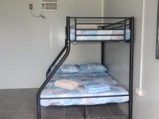 Tez's Backpacking Lodge - 6