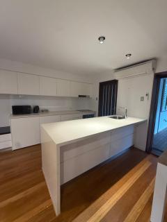 2 Bed- Beach and Bush Retreat- Yaroomba-Sunshine Coast - 4