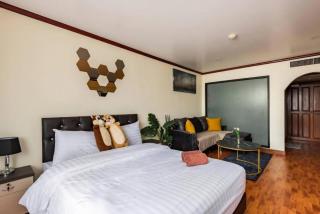 SelfCheckIn Omni Tower Sukhumvit4 NaNa Asoke BTS MRT Hispeed WiFi Pool&Gym - 2