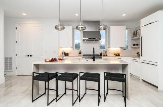 LUXE-High Note-Rooftop Hot Tub-3 Mins to Broadway - 8