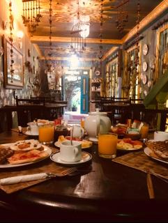 Serendipity Lake Artistic Bungalow by Heidis Home - 7