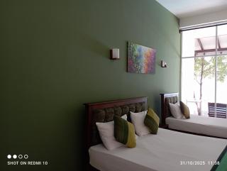 The Ritz Hikkaduwa - 4