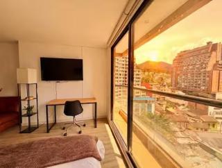 Cozy 15th-Fl Sunset Loft by La Candelaria & Market - 9