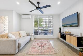 Spacious 1-Bed Apartment in Coolangatta - 8