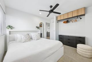 Spacious 1-Bed Apartment in Coolangatta - 3