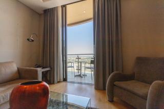 Luxury Apartment at the Michelangelo Towers - 1