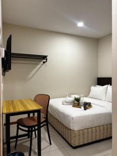 Swing & Pillows - Salak Tinggi , KLIA 1 KLIA 2 - Sepang - 0