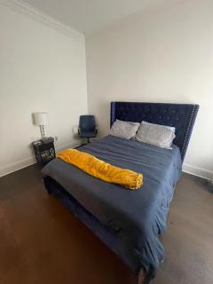 Cute Home with some Razzle Dazzle - 8