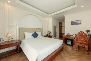 Emirates Hotel Phu Quoc - 8