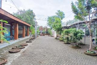 RedDoorz Near Stasiun Nganjuk - 6