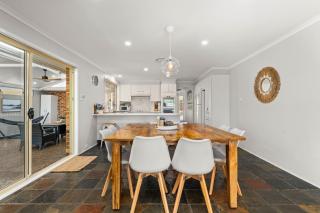 The Quay To Sussex - 5