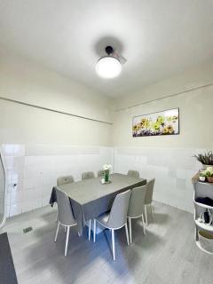 The Hydrangea House - 2