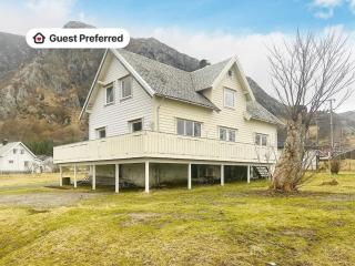 8 person holiday home in Bremanger - 9