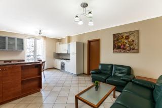 2 Bedrooms with 2 Bathrooms, Balcony with Nice Garden View - 9