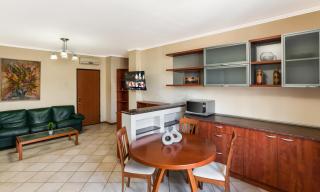 2 Bedrooms with 2 Bathrooms, Balcony with Nice Garden View - 5