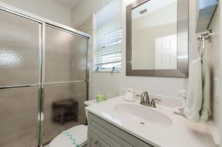 Points Hideaway - Beautiful Home wStunning SunsetWater Views on Bean Point Pool Bar Foosball - 7