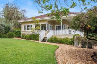 BEACHSIDE GETAWAY DROMANA - 0