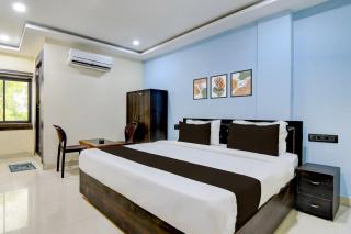 Hotel O S-Square - 9