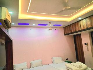 Hotel O Raj Mahal INN - 0